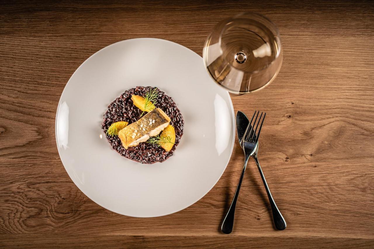My Arbor - Dolomites Bressanone Exterior foto A plate of black rice risotto