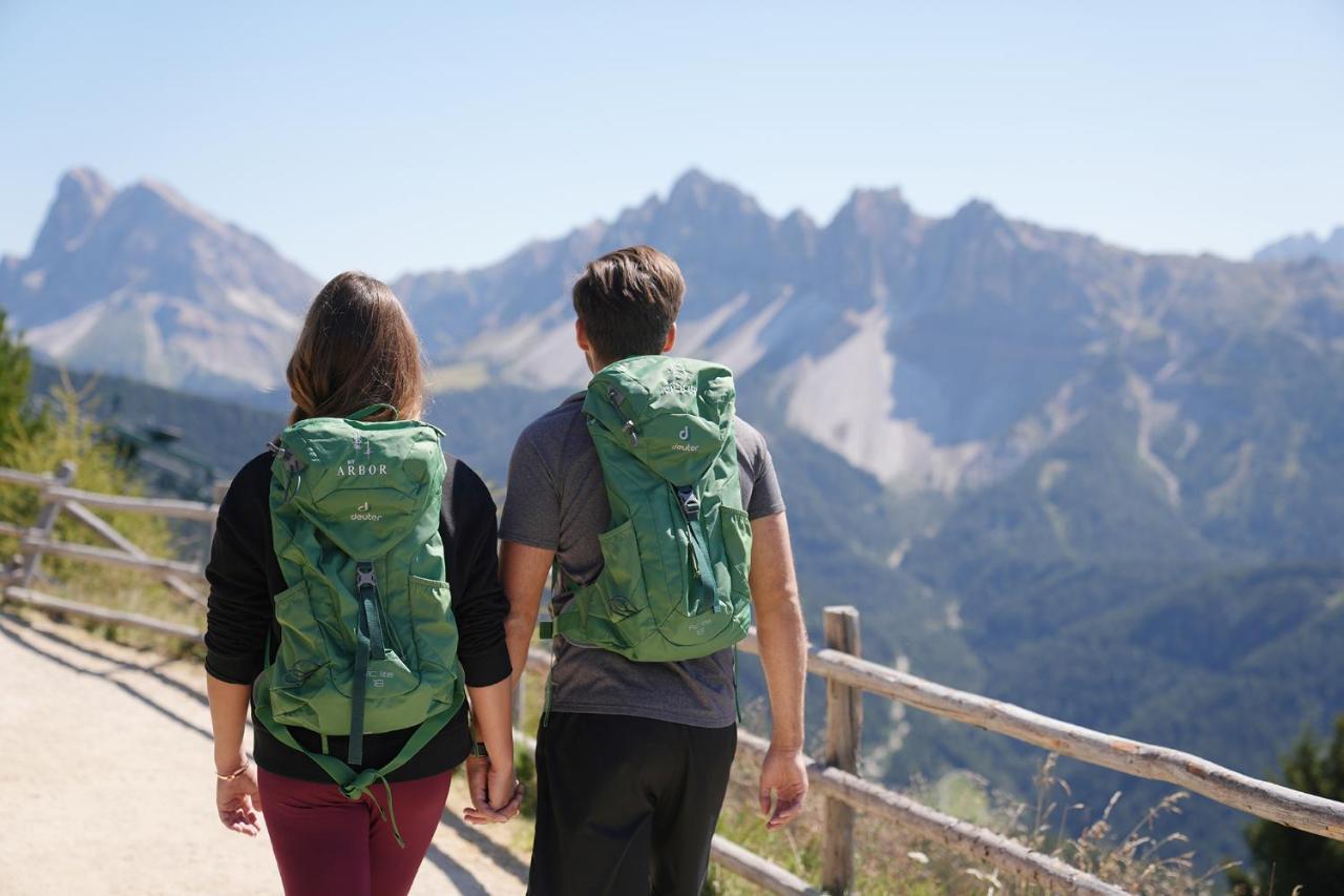 My Arbor - Dolomites Bressanone Exterior foto Hiking in the Alps