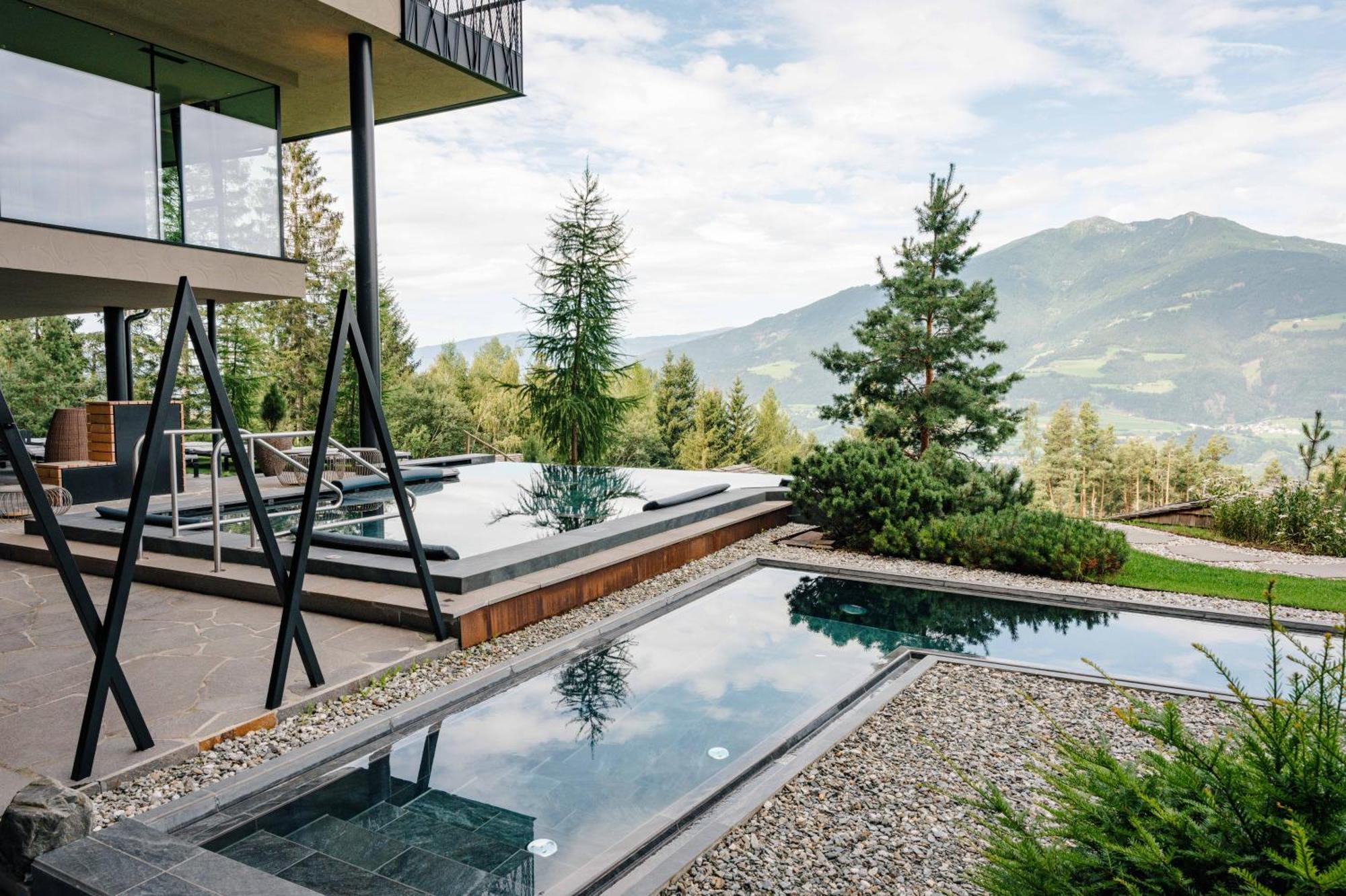 My Arbor - Dolomites Bressanone Exterior foto A private swimming pool in the Alps